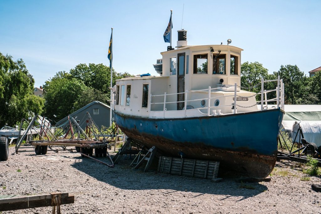Phinisi Charter Investment: Revenue, Occupancy & Break-Even Without the Sales Pitch